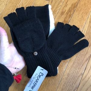 BearPaw Accessories - Final Price! 💥BearPaw headwrap and gloves 🧤NEW BearPaw Accessories - Final Price! 💥BearPaw headwrap and gloves 🧤NEW